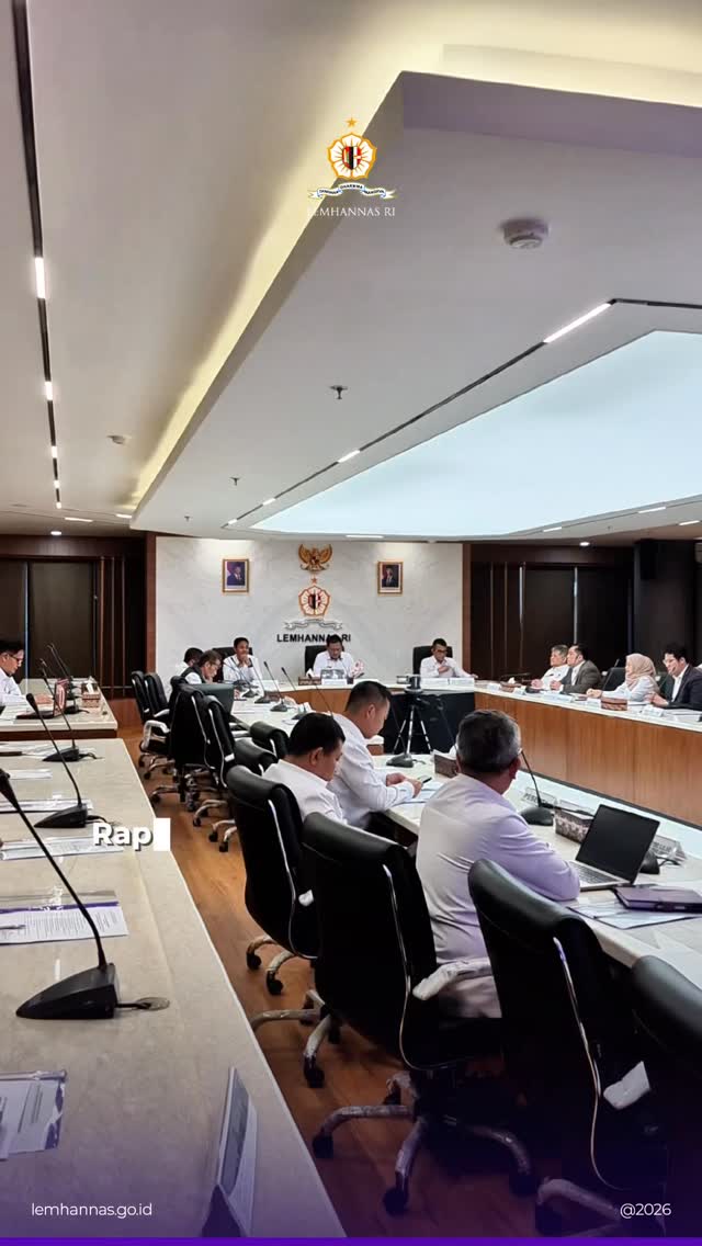 Lemhannas RI hari ini mengadakan pertemuan guna me...