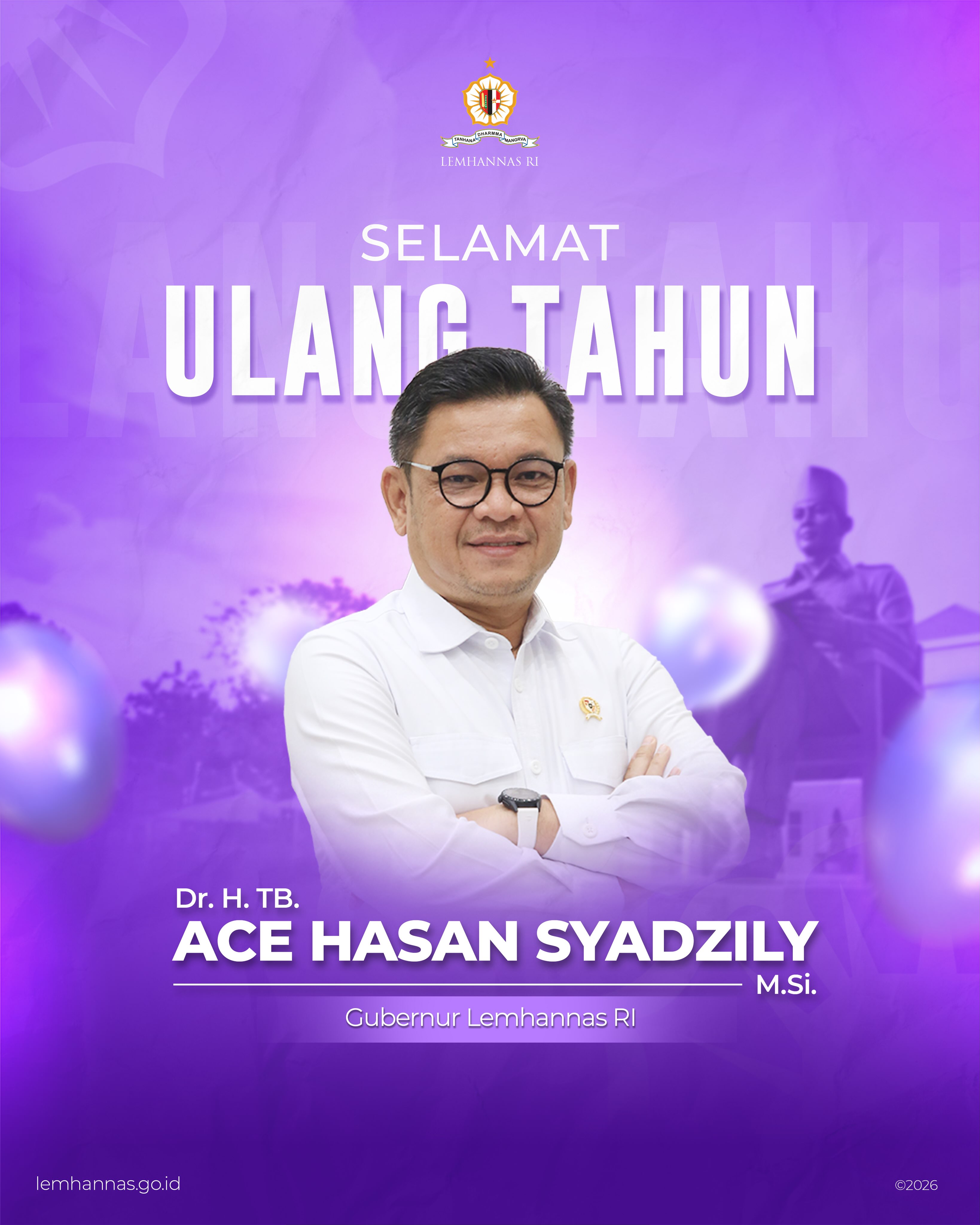 Lahir dan dibesarkan dalam budaya santri, Dr. H. T...