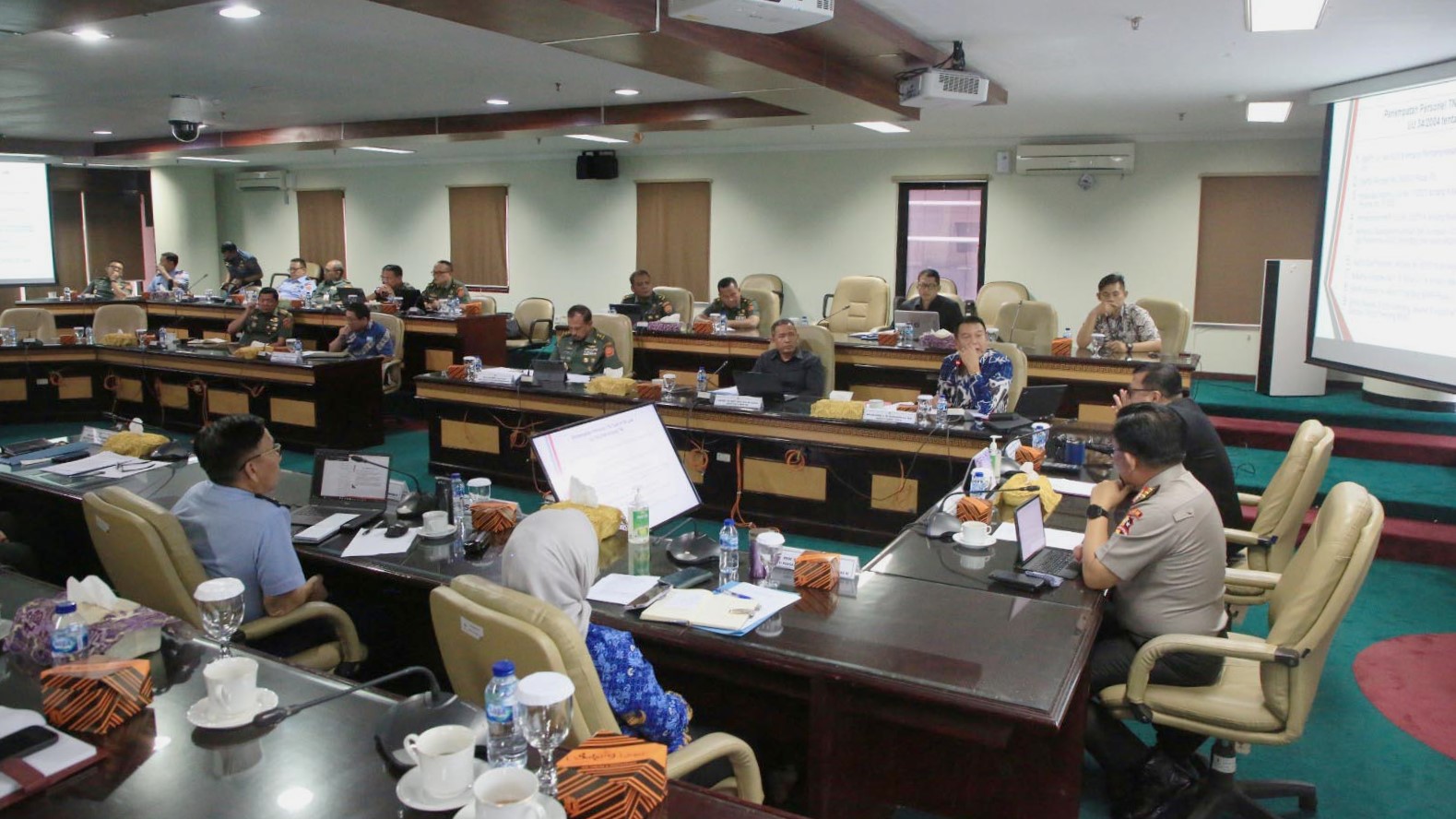 0210_FGD_UU_TNI